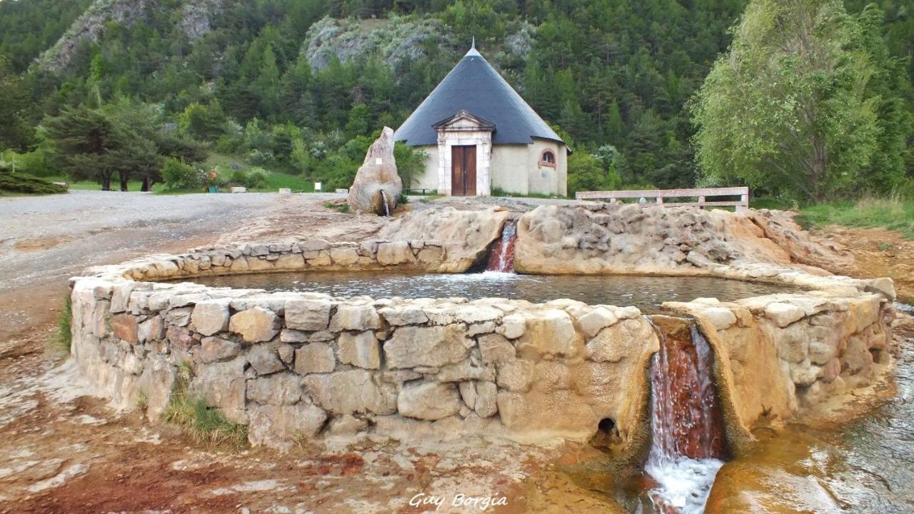Le Pain Parasol Daire Espinasses Dış mekan fotoğraf